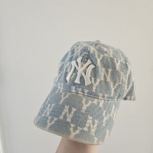 MLB Blue and Cream Women's Hat NY Embroidered Cap